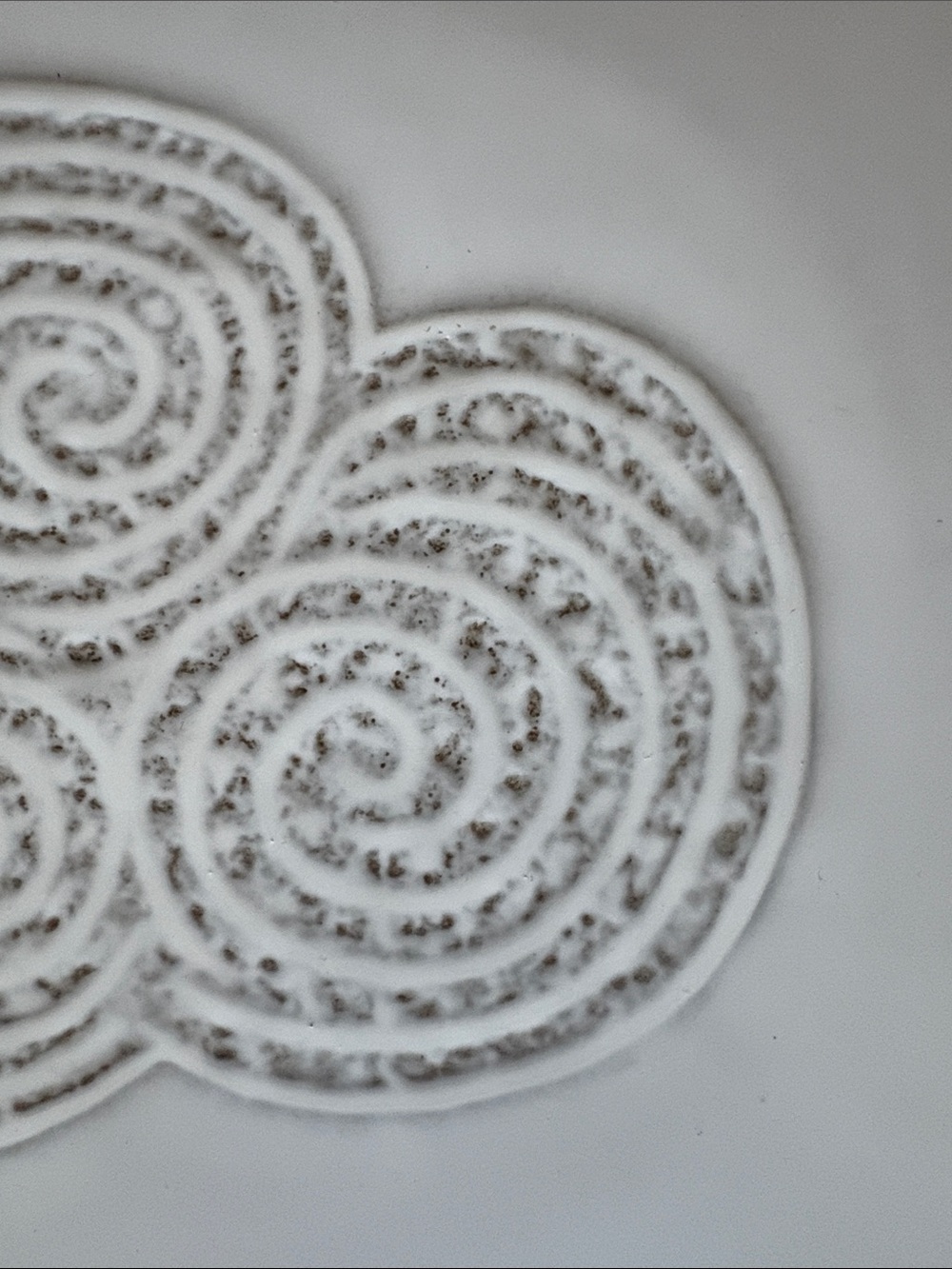 Stephen Pearce Shanagarry Pottery White Square 9x9” Plate with Spiral Design - Picture 2 of 4